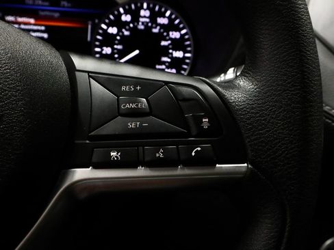 Certified 2024 Nissan Sentra SV FWD image 28