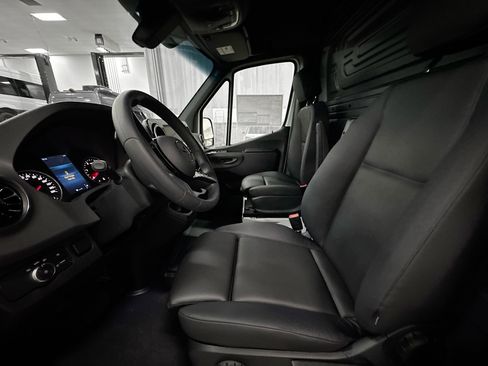 New 2026 Mercedes-Benz Sprinter 2500 image 21