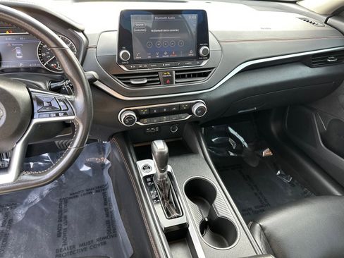 Used 2022 Nissan Altima 2.5 SR w/ Midnight Edition Package image 28