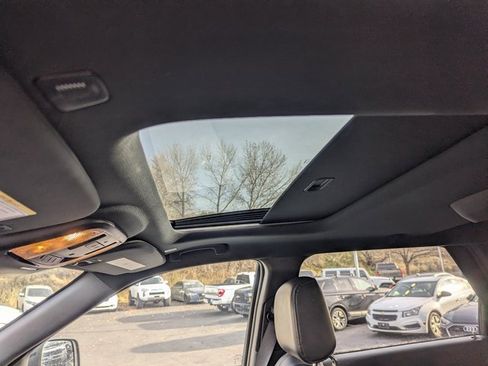 Used 2023 Dodge Durango GT image 23