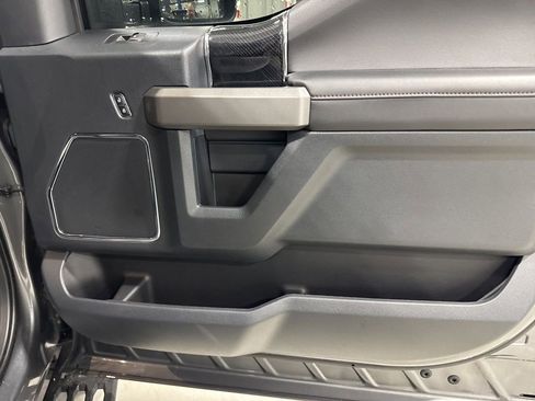 Used 2022 Ford F250 Platinum w/ Tremor Off-Road Package image 38