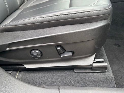 Used 2023 Alfa Romeo Stelvio Ti image 39