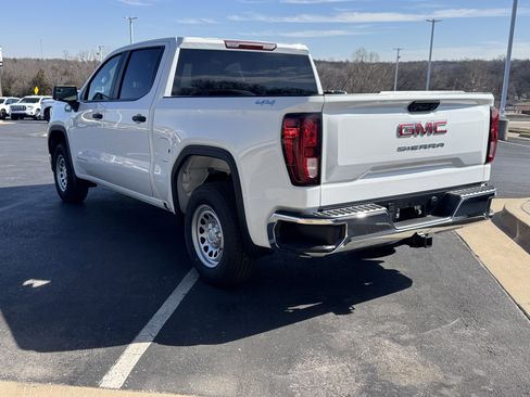 New 2026 GMC Sierra 1500 Pro AWD/4WD image 3