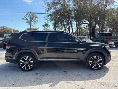 Used 2025 Volkswagen Atlas SEL Premium R-Line image 19