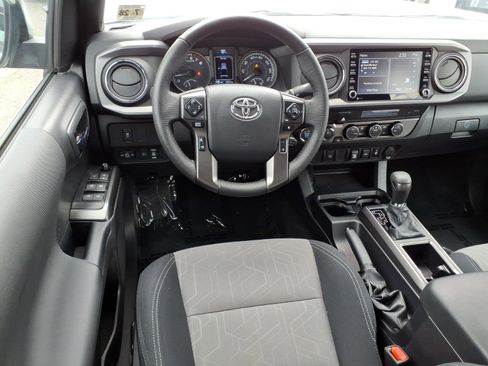 Certified 2023 Toyota Tacoma TRD Off-Road AWD/4WD image 10