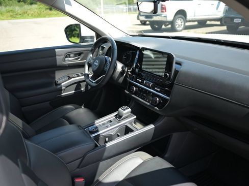 Used 2023 Nissan Pathfinder SL w/ SL Premium Package AWD/4WD image 53