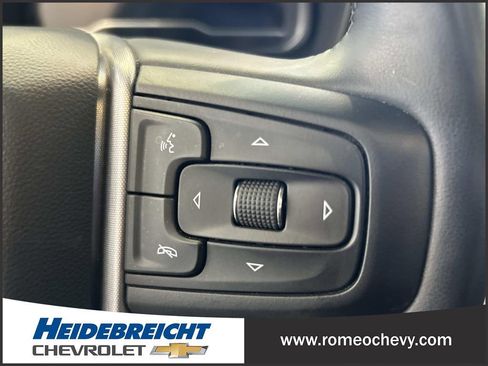Used 2023 GMC Yukon SLT w/ SLT Premium Package AWD/4WD image 21