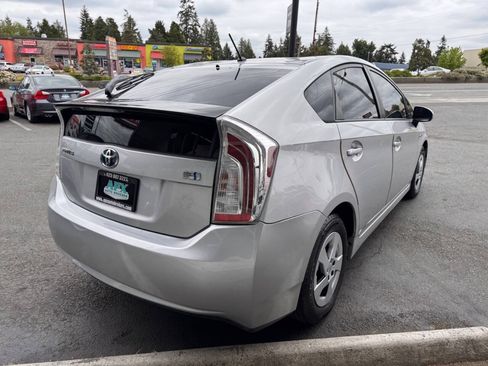 Used 2012 Toyota Prius Two FWD image 5
