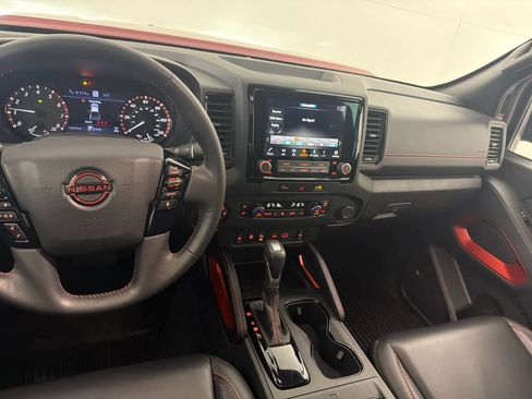 Used 2024 Nissan Frontier PRO-4X w/ Pro Premium Package image 18