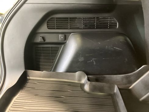 Used 2021 Ford Escape SEL w/ Technology Package image 32