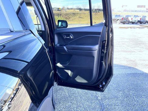 Used 2019 Honda Ridgeline Sport image 17