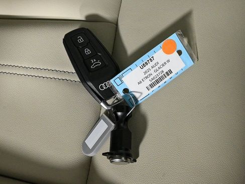 New 2025 Audi A6 e-tron Premium image 25