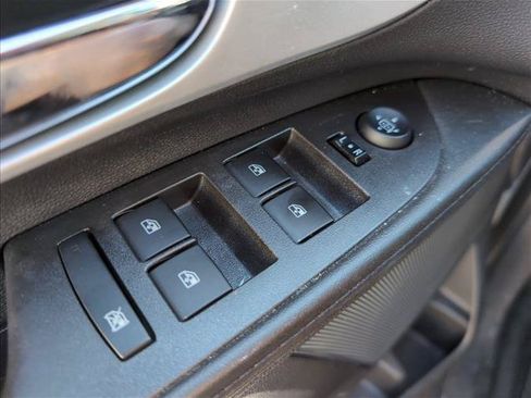 Used 2015 Chevrolet Equinox LS FWD image 18