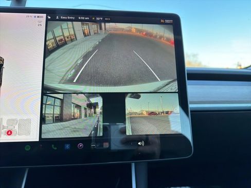 Used 2019 Tesla Model 3 Performance image 25