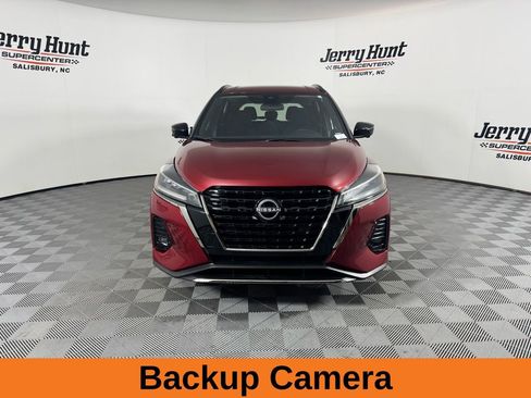 Used 2024 Nissan Kicks SR image 6