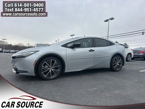 Used 2025 Toyota Prius Limited w/ Limited Premium Package image 2