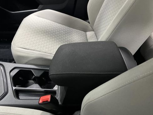 Used 2020 Volkswagen Tiguan S image 18