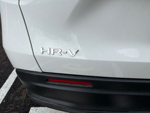 Used 2024 Honda HR-V LX image 8