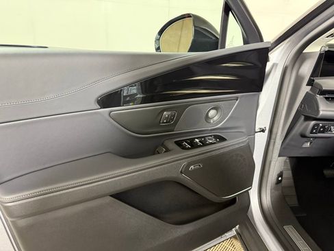 New 2026 Lincoln Nautilus Premier w/ Equipment Group 102A image 17