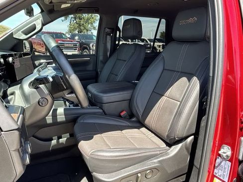 Certified 2025 Chevrolet Tahoe High Country AWD/4WD image 26