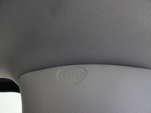 Used 2024 Chrysler Pacifica Touring-L image 44