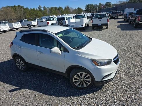 Used 2017 Buick Encore Preferred image 2