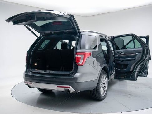 Used 2017 Ford Explorer Limited w/ Equipment Group 301A image 21