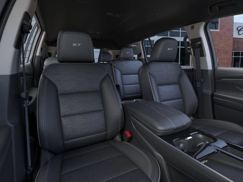 New 2026 Buick Enclave Sport Touring w/ LPO, Floor Liner Package FWD image 40