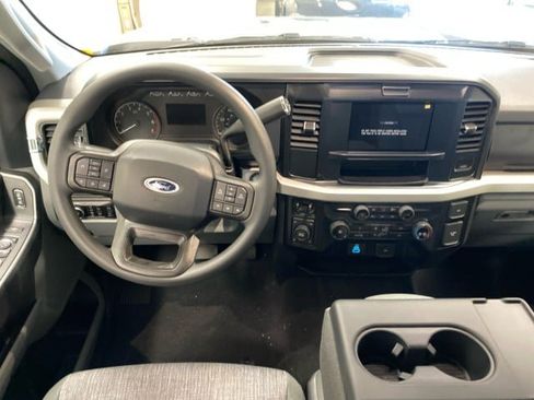 New 2025 Ford F350 XLT w/ 360-Degree Camera Package image 16