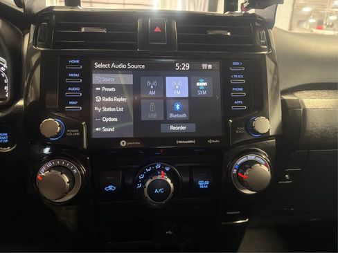Used 2020 Toyota 4Runner Venture w/ Moonroof Package AWD/4WD image 29