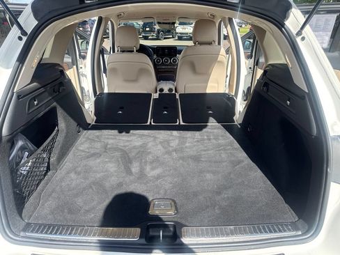 Used 2022 Mercedes-Benz GLC 300 4MATIC image 16