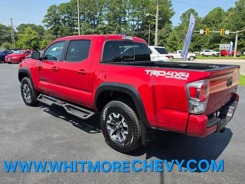 Used 2023 Toyota Tacoma TRD Off-Road w/ Technology Package AWD/4WD image 3