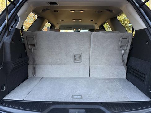 Used 2009 GMC Acadia SLT image 28