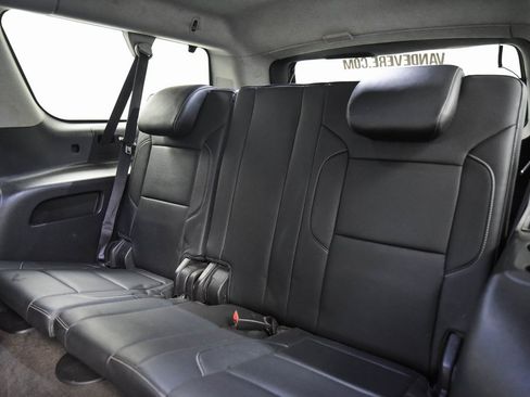 Used 2015 Chevrolet Suburban LTZ image 13