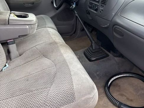 Used 2000 Ford F150 XL image 7