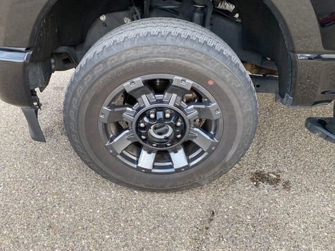 Used 2023 Ford F250 Lariat w/ Sport Appearance Package image 32