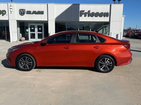 Used 2023 Kia Forte LXS w/ LXS Technology Package image 9
