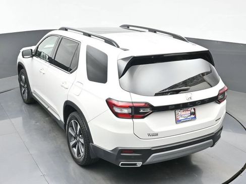 Certified 2023 Honda Pilot Touring image 31