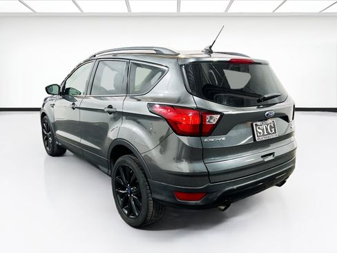 Used 2019 Ford Escape SE FWD image 6