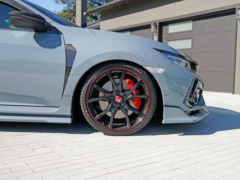 Used 2021 Honda Civic Type R image 3