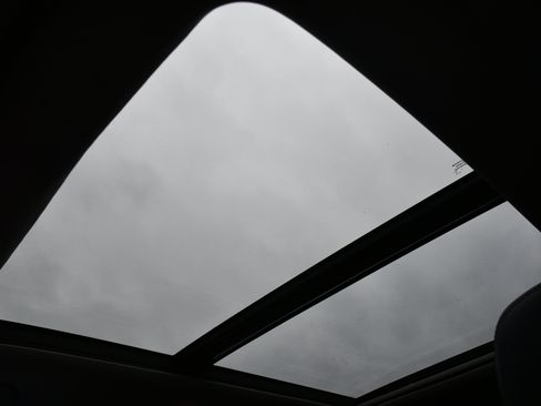 Used 2017 Toyota Highlander Limited Platinum image 17