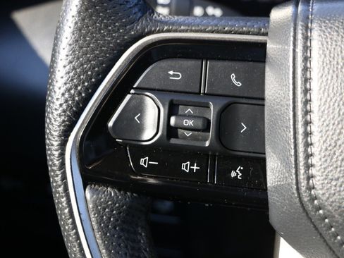 Used 2023 Toyota Sequoia Limited image 19