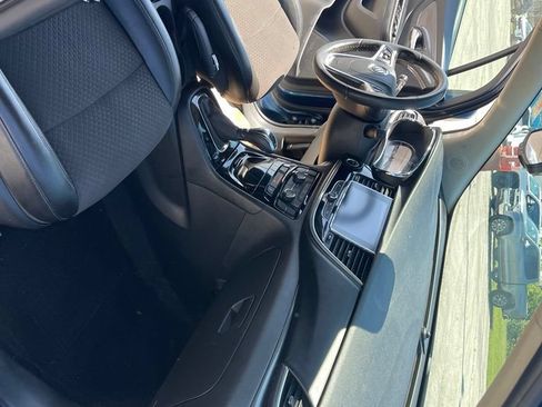 Used 2020 Buick Encore Preferred FWD image 19