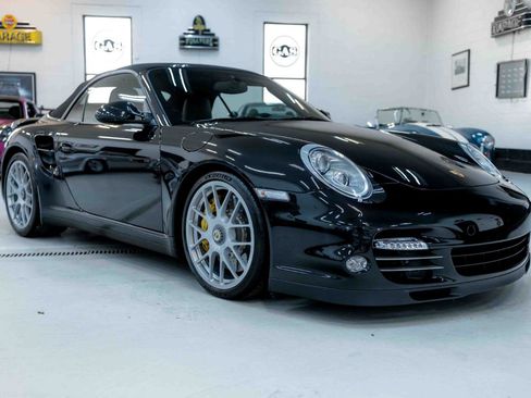 Used 2011 Porsche 911 Turbo S image 15