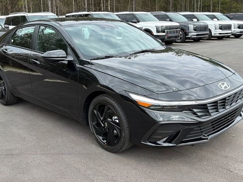 New 2026 Hyundai Elantra Sport FWD image 4