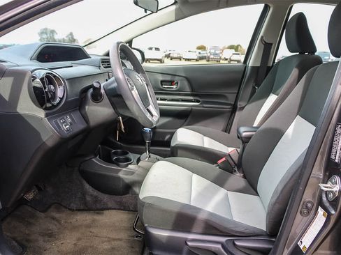 Used 2015 Toyota Prius C Four image 14