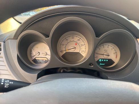 Used 2008 Chrysler Sebring LX image 12