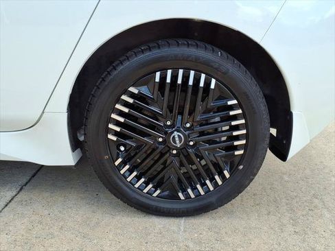 Used 2023 Nissan Leaf SV Plus FWD image 8