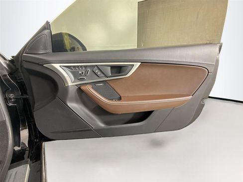 Used 2020 Jaguar F-TYPE Convertible image 14