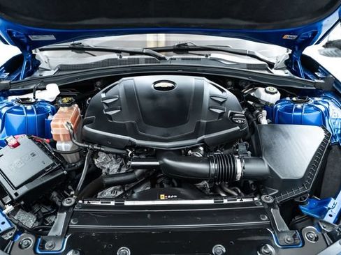 Used 2017 Chevrolet Camaro LT RWD image 28